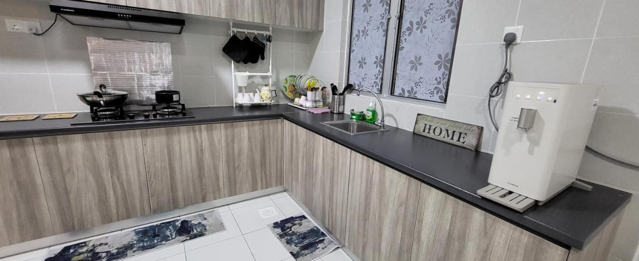 Imanz 3 Bedroom & 3 Bathroom Apartment Kajang